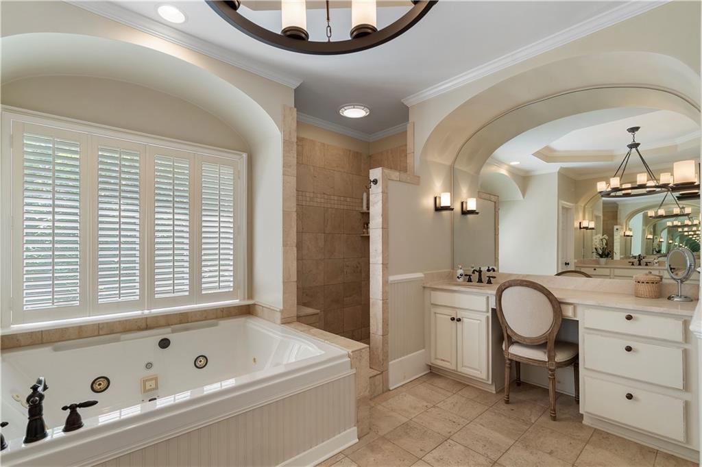 1174 Bowerie Chase