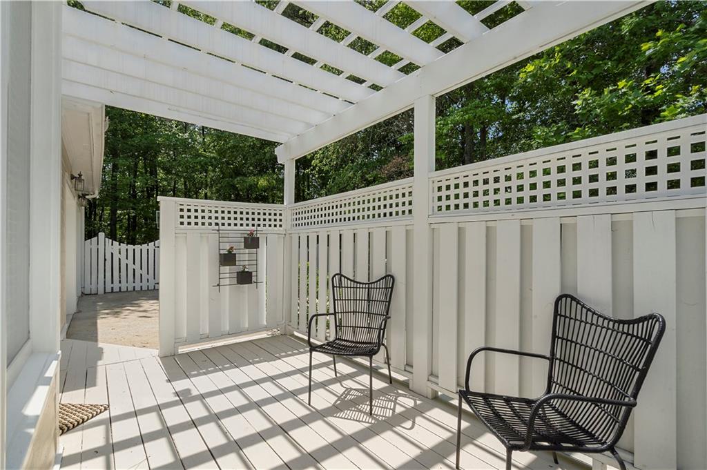 1174 Bowerie Chase