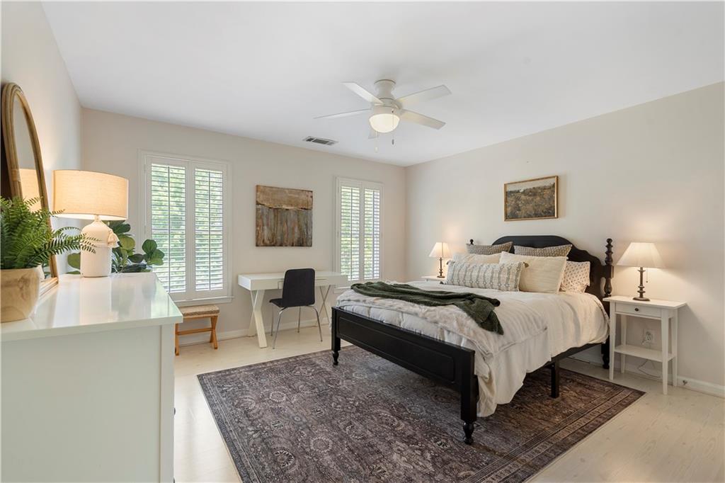 1174 Bowerie Chase