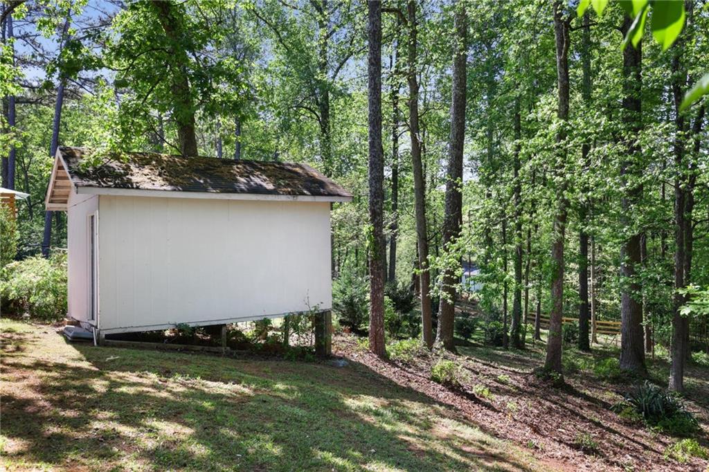 1995 Calvary Hill Court SW