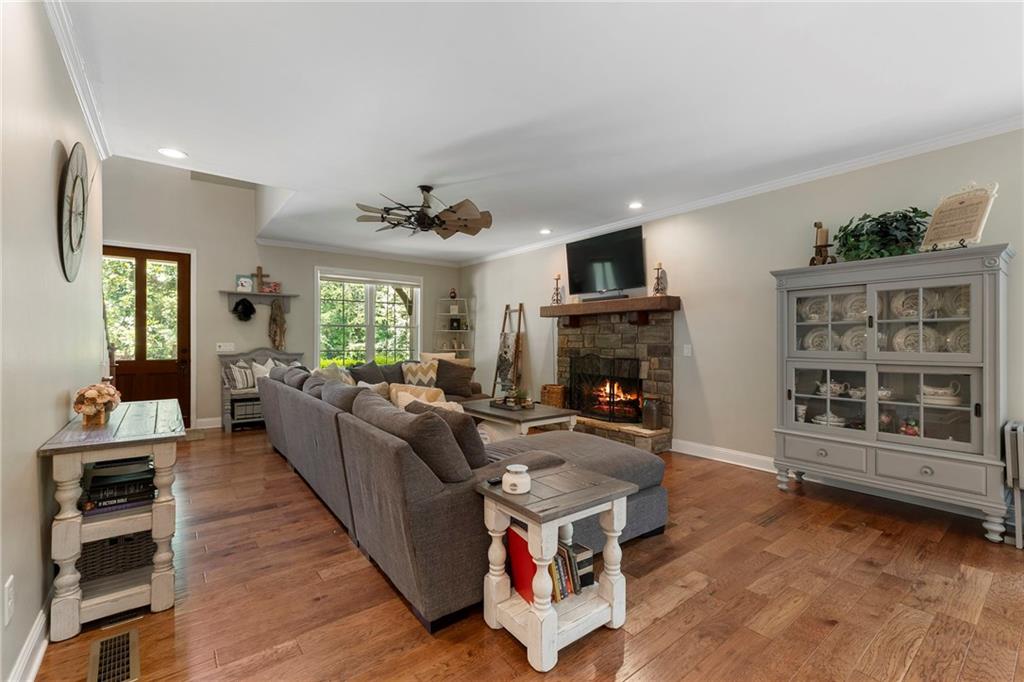 230 Mcarthur Drive