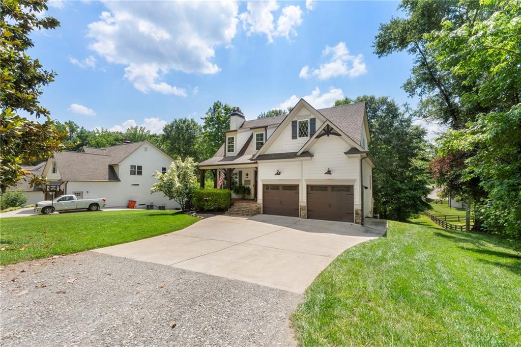 230 Mcarthur Drive