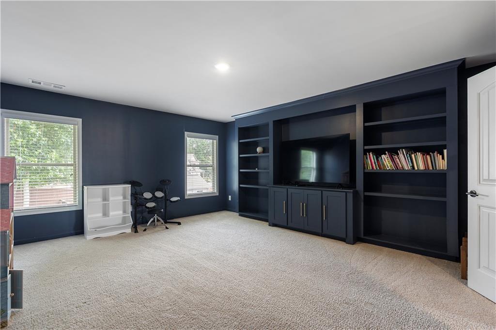 46 Oak Mill Terrace