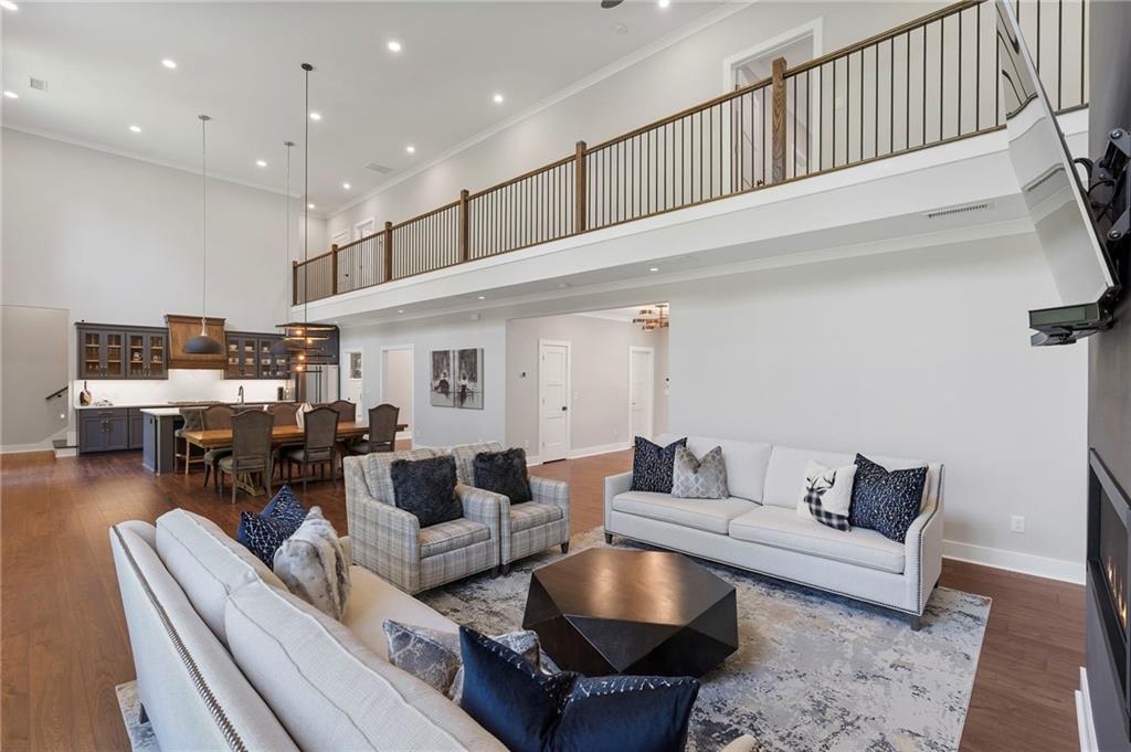 3394 Robinson Road