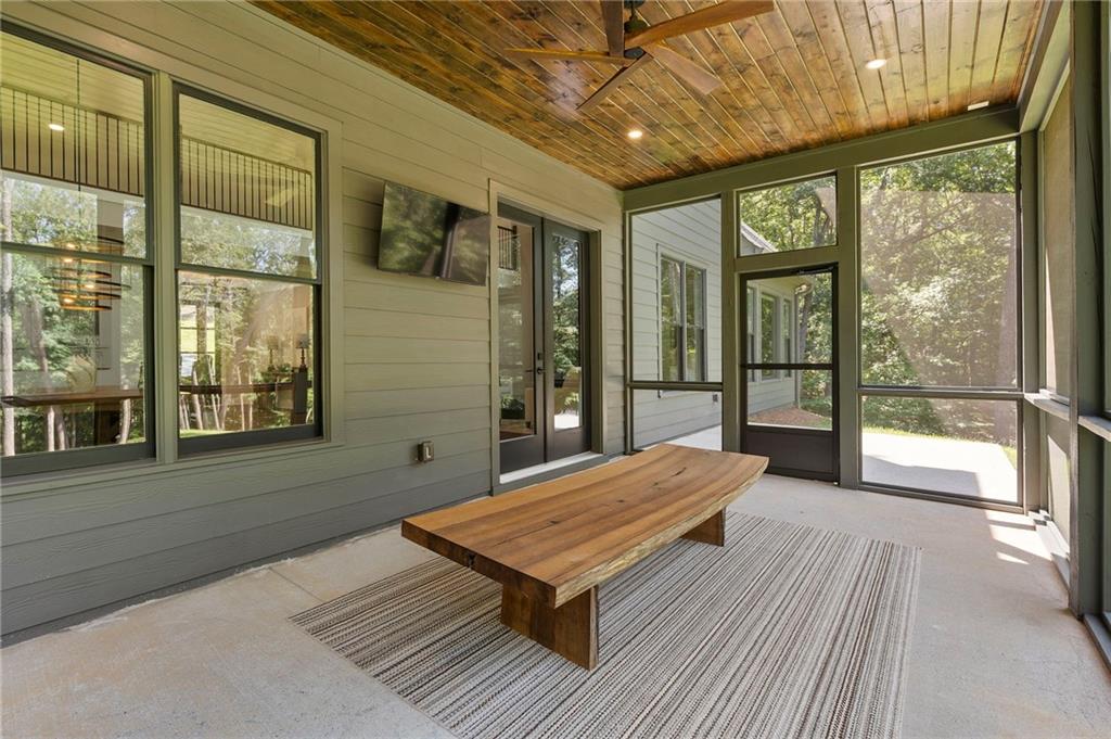 3394 Robinson Road