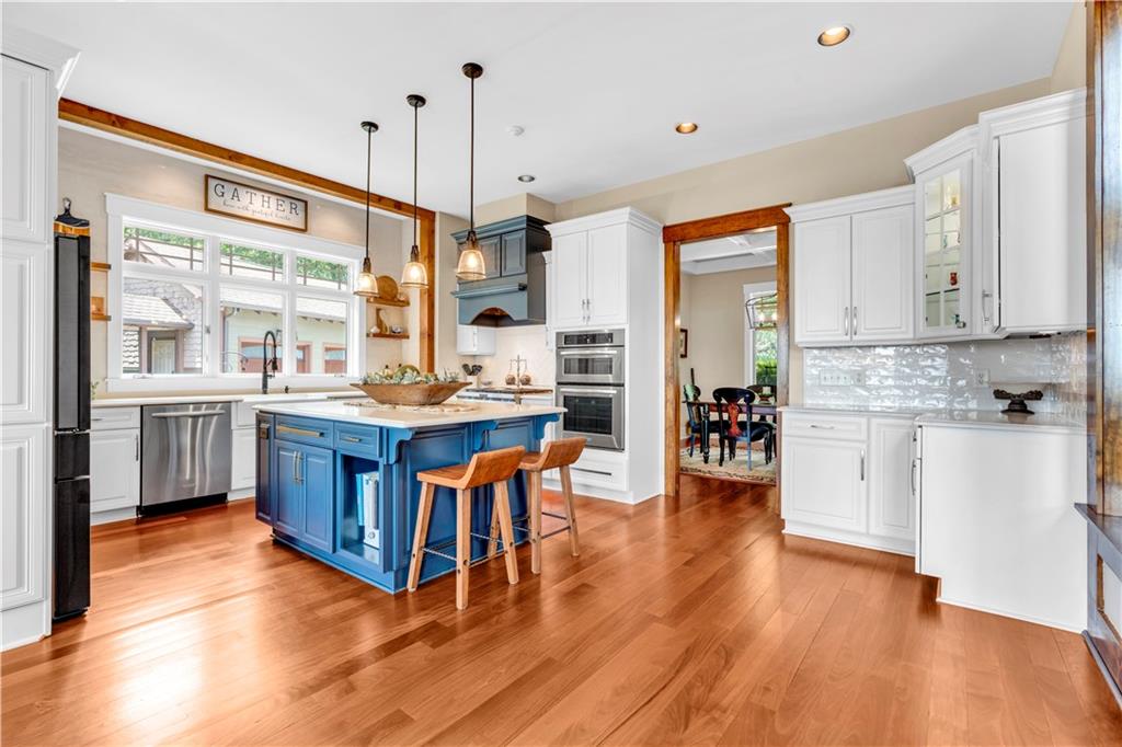 52 Waterside Drive SE