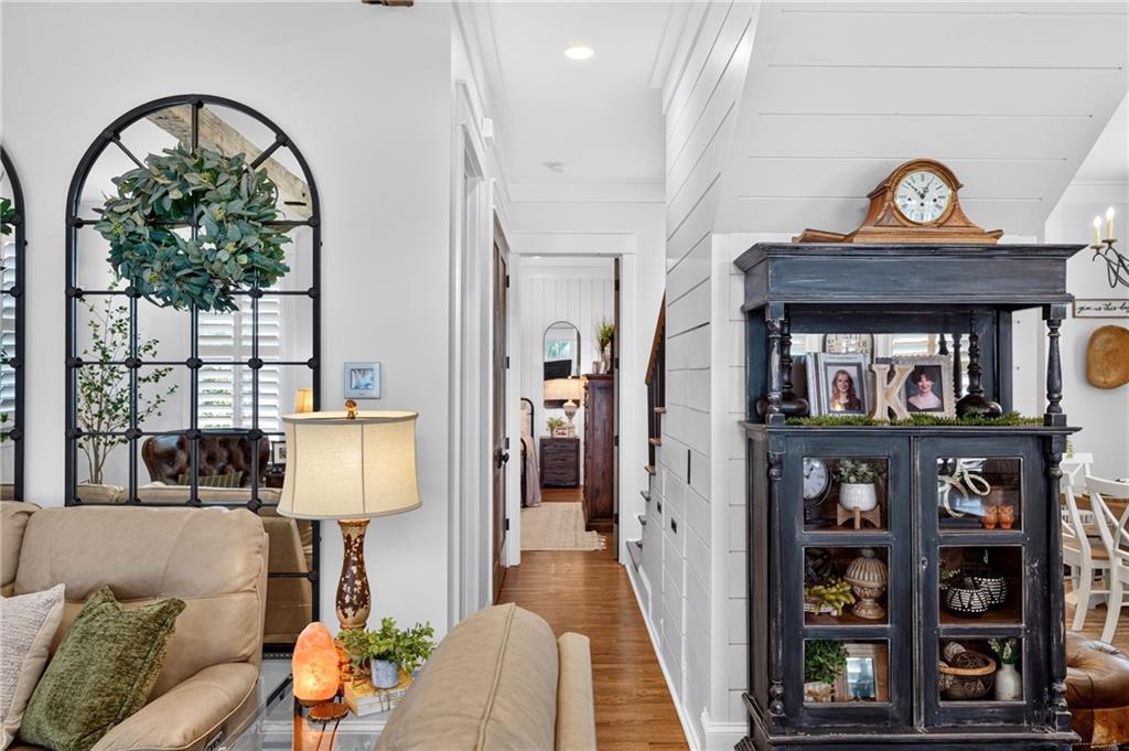 4112 Beverly Place