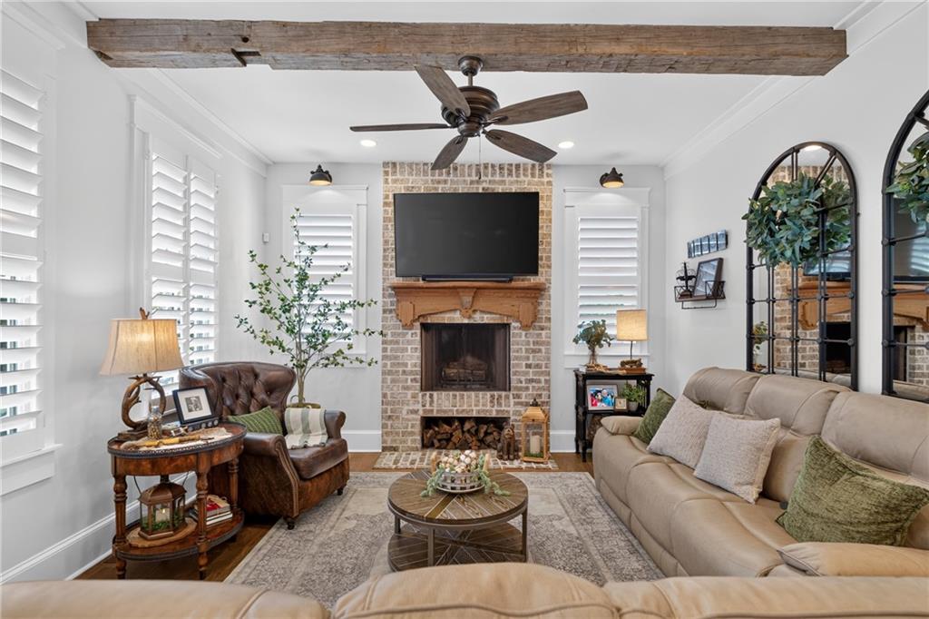 4112 Beverly Place