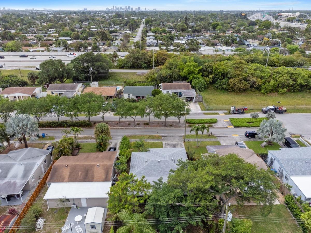 301 NW 51st St
