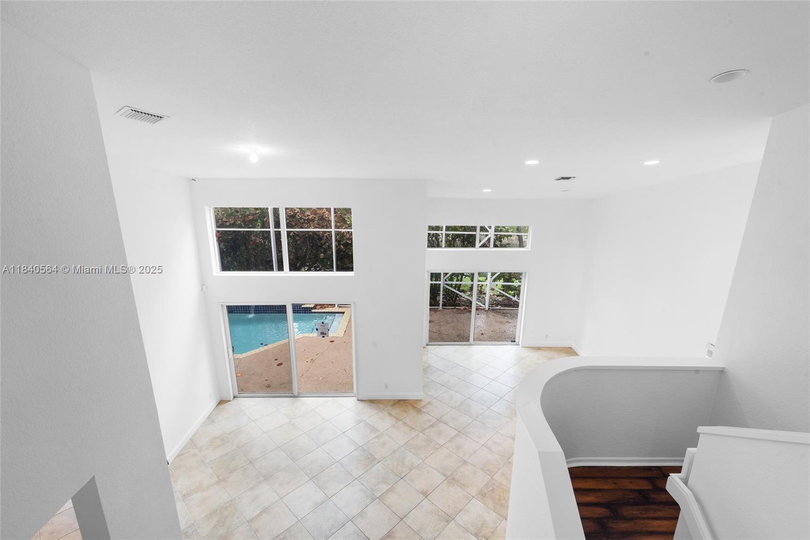 5919 NW 59th Ave