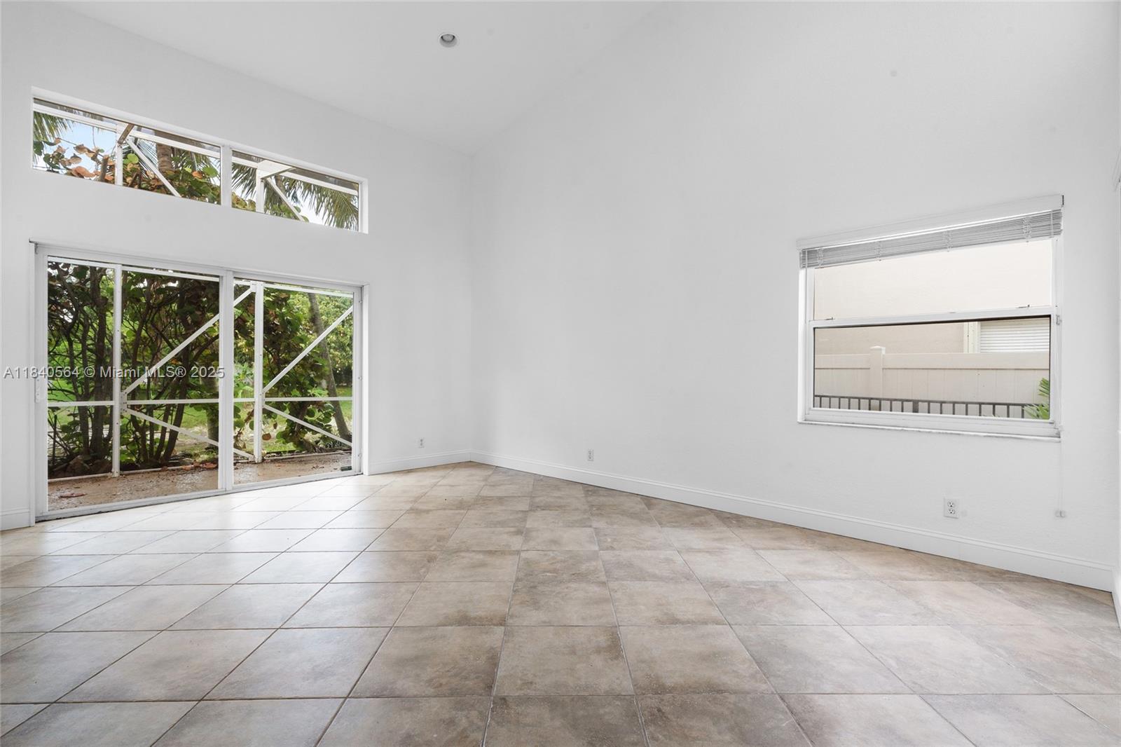 5919 NW 59th Ave
