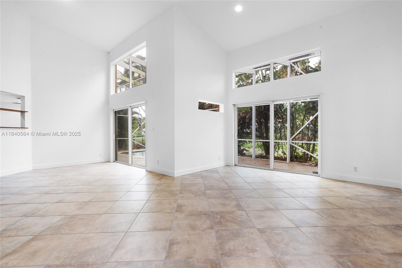 5919 NW 59th Ave
