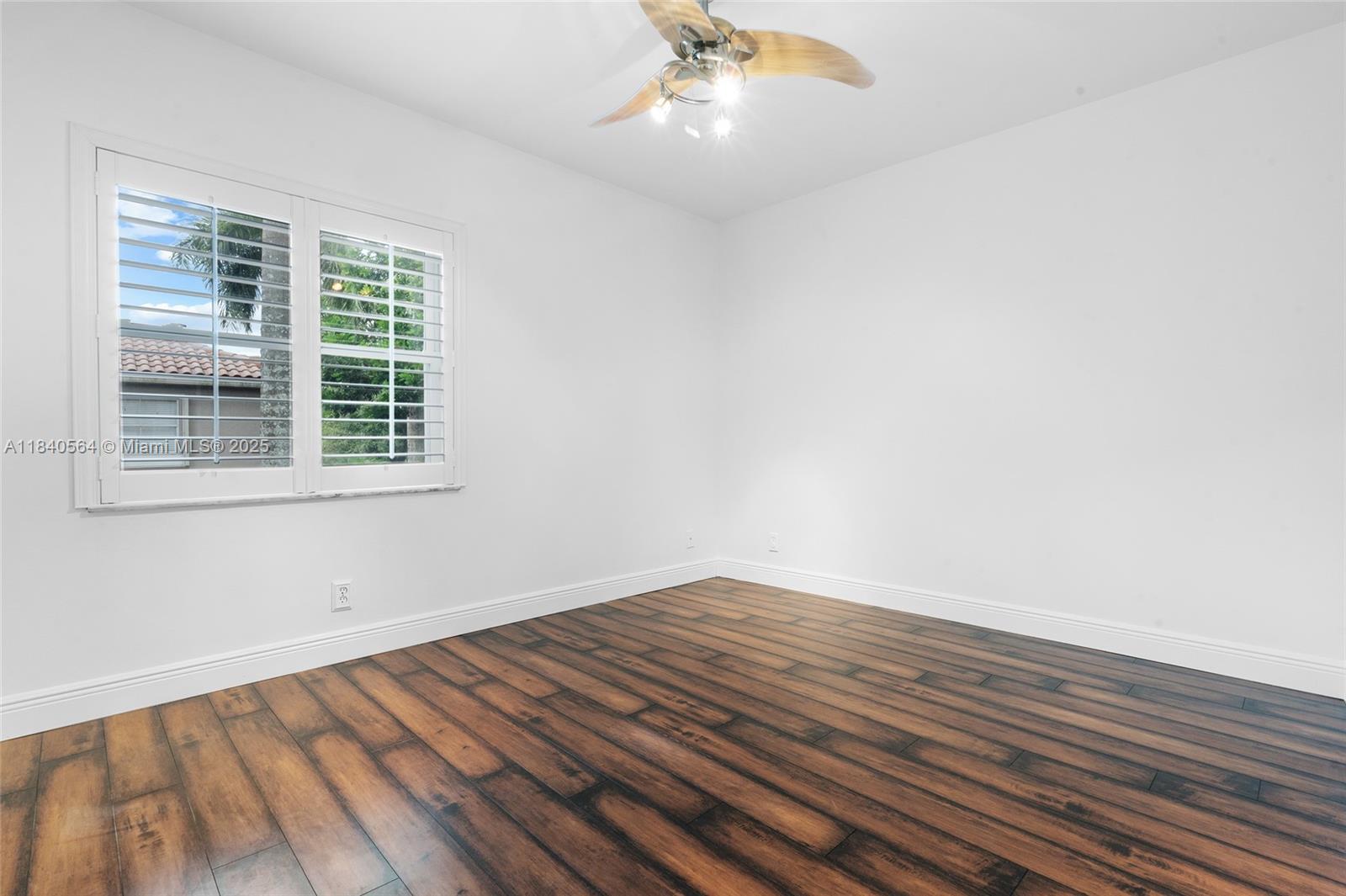 5919 NW 59th Ave