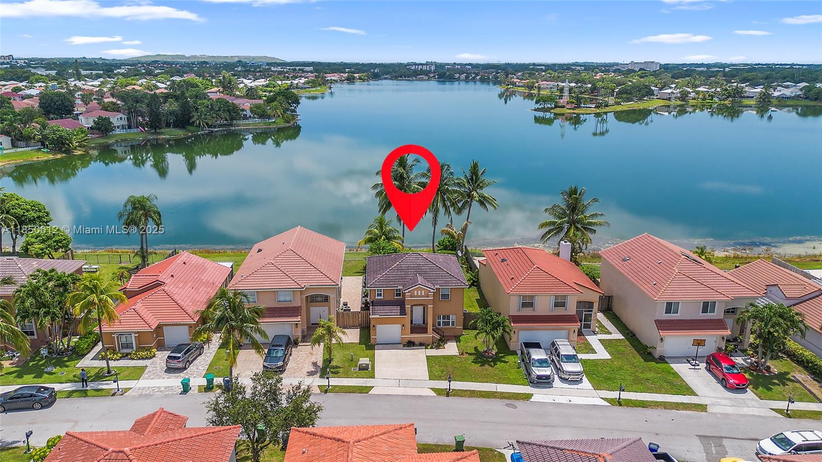 3226 W Buena Vista Dr