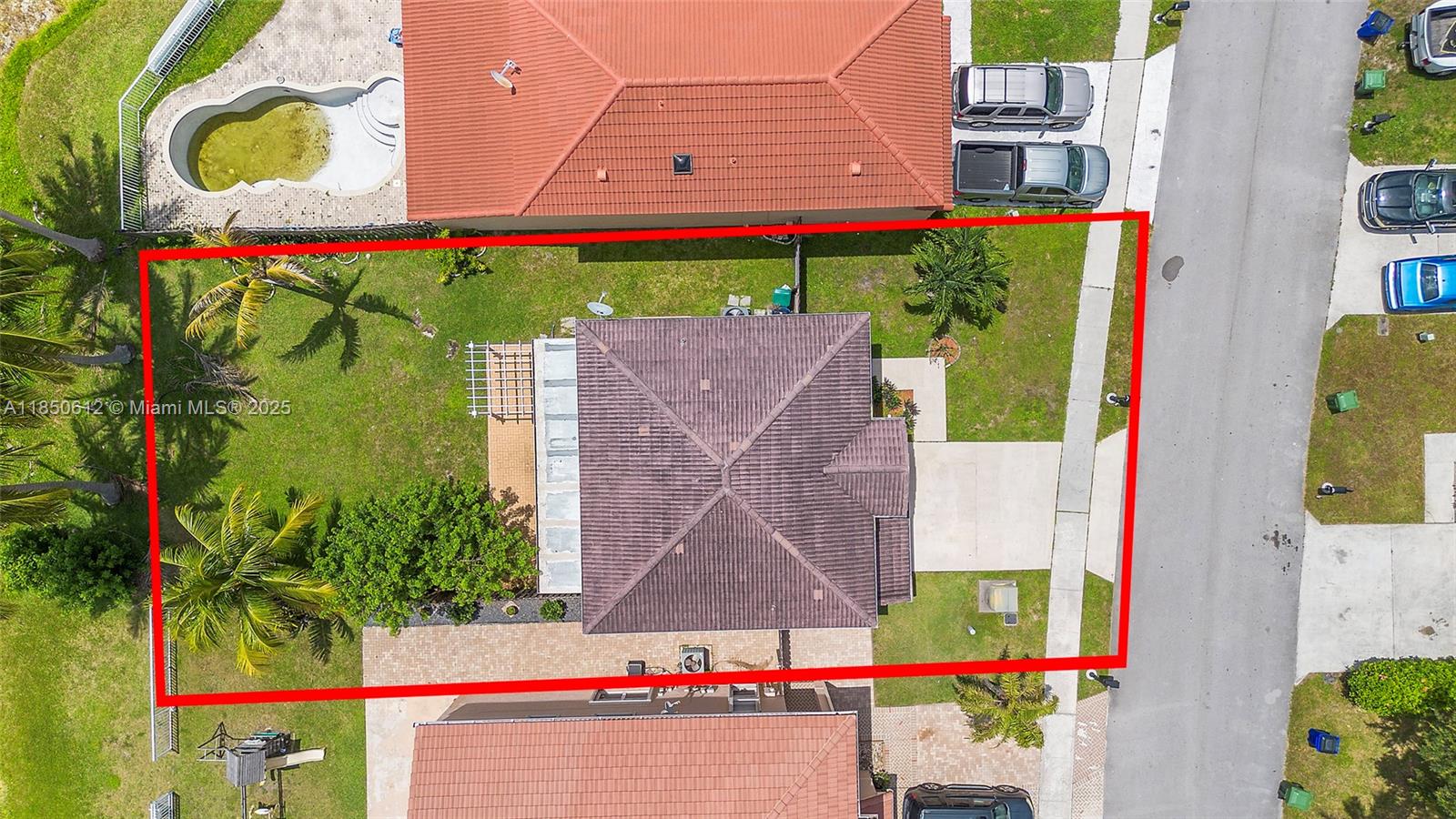 3226 W Buena Vista Dr