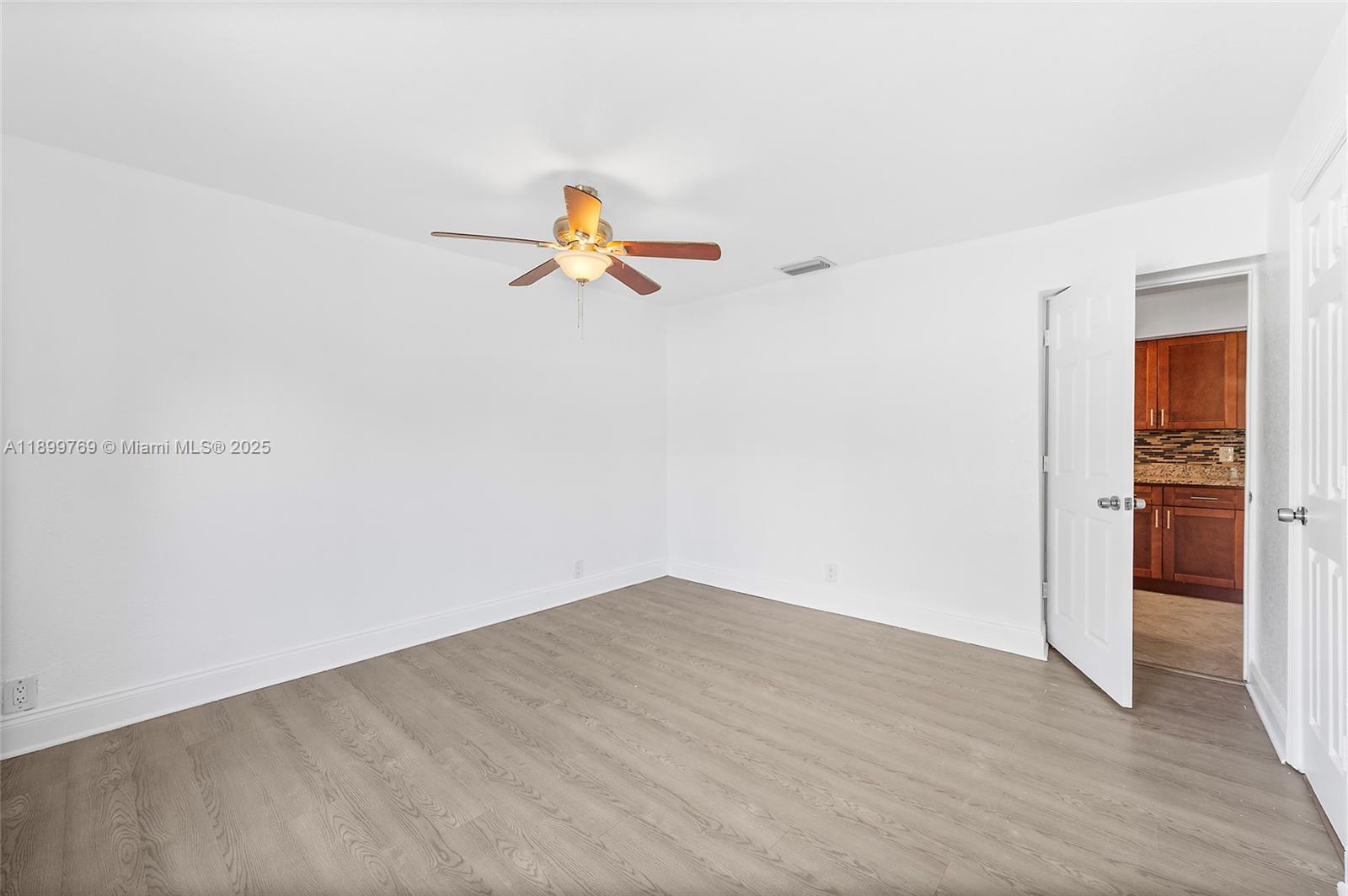 2545 NW 59th Ave