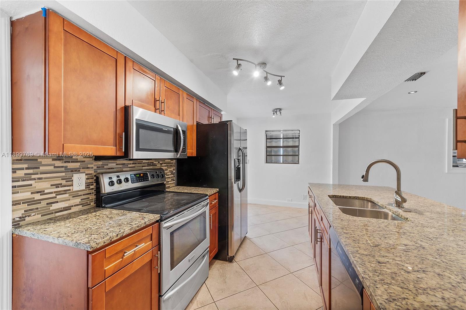 2545 NW 59th Ave