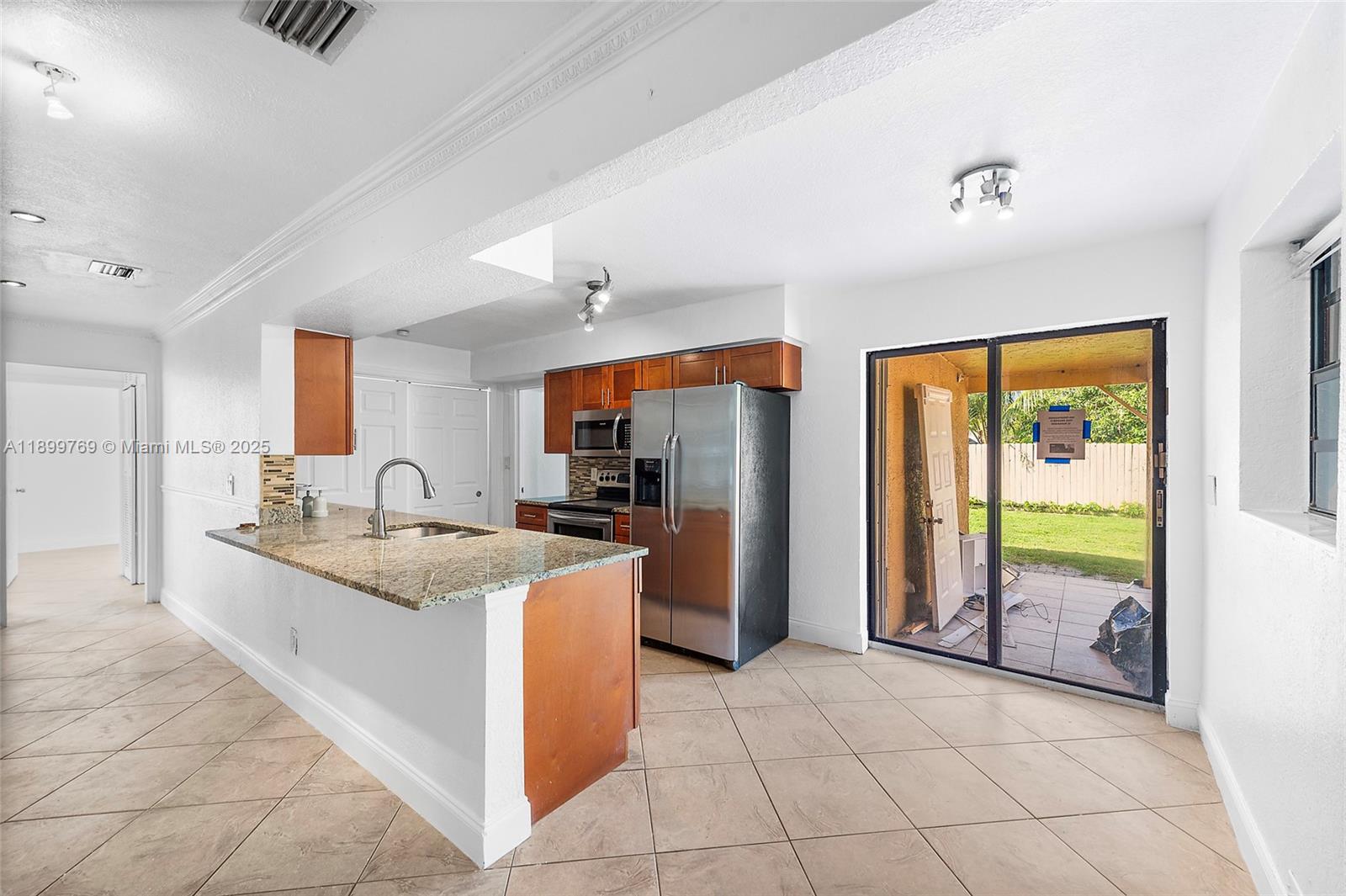 2545 NW 59th Ave