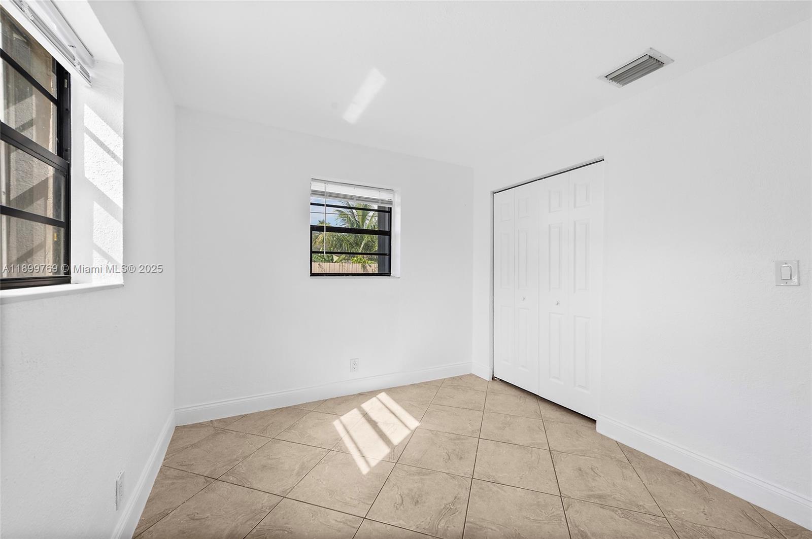 2545 NW 59th Ave