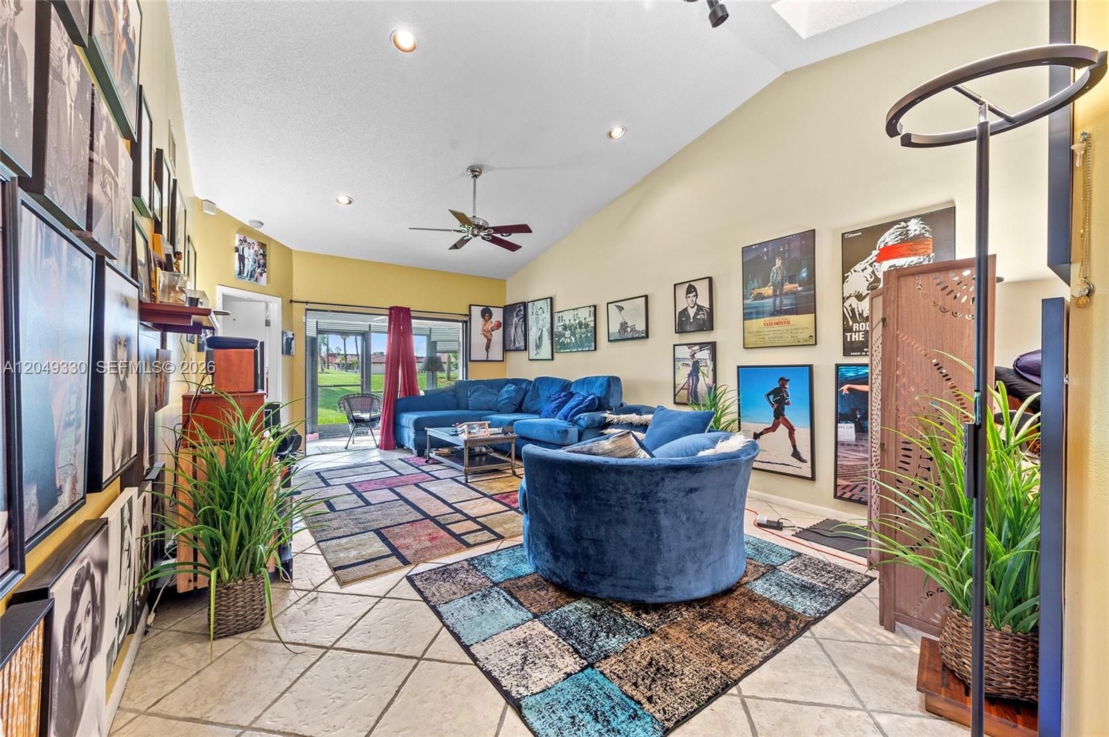 8220 Waterford Ln