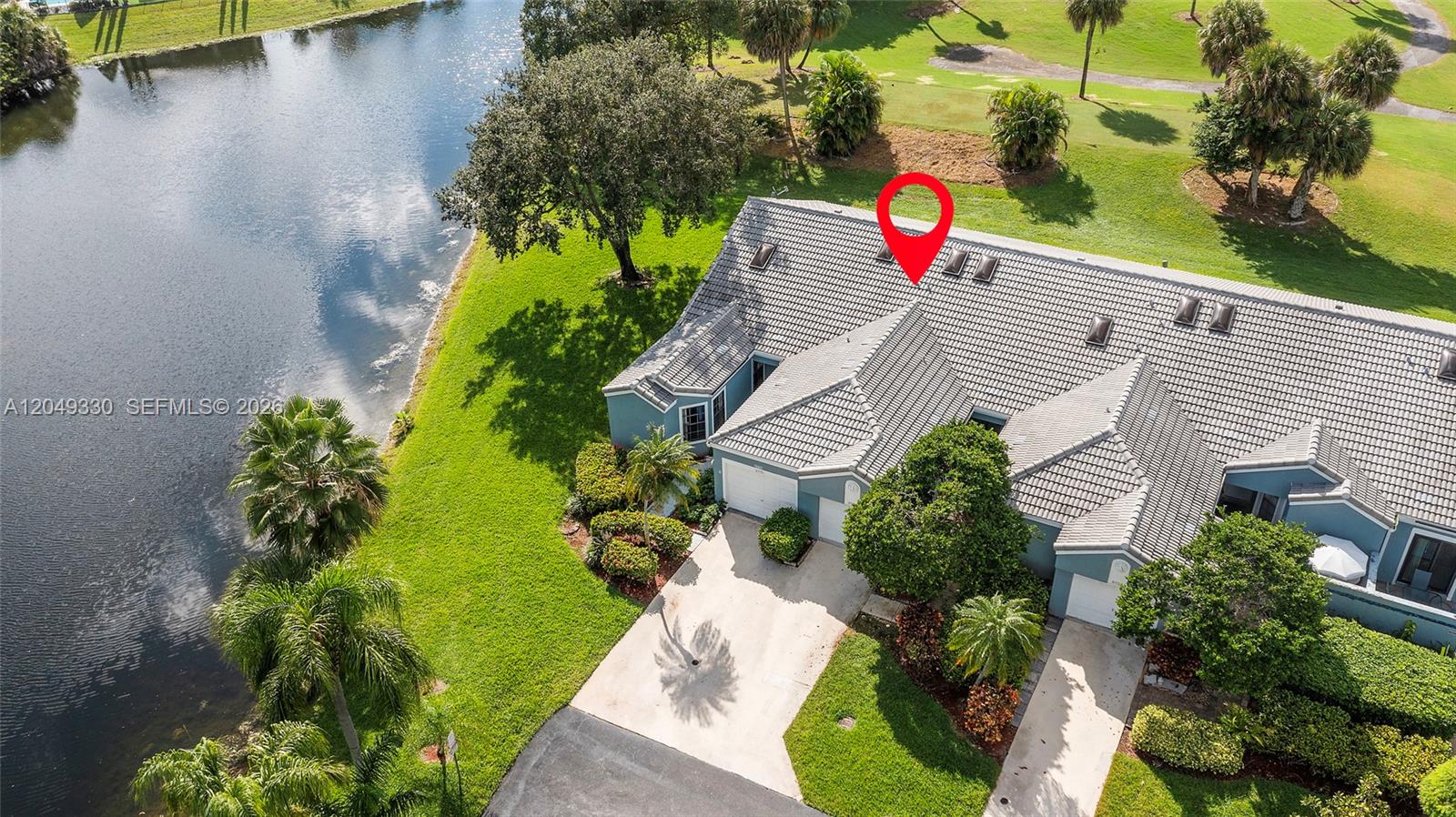 8220 Waterford Ln