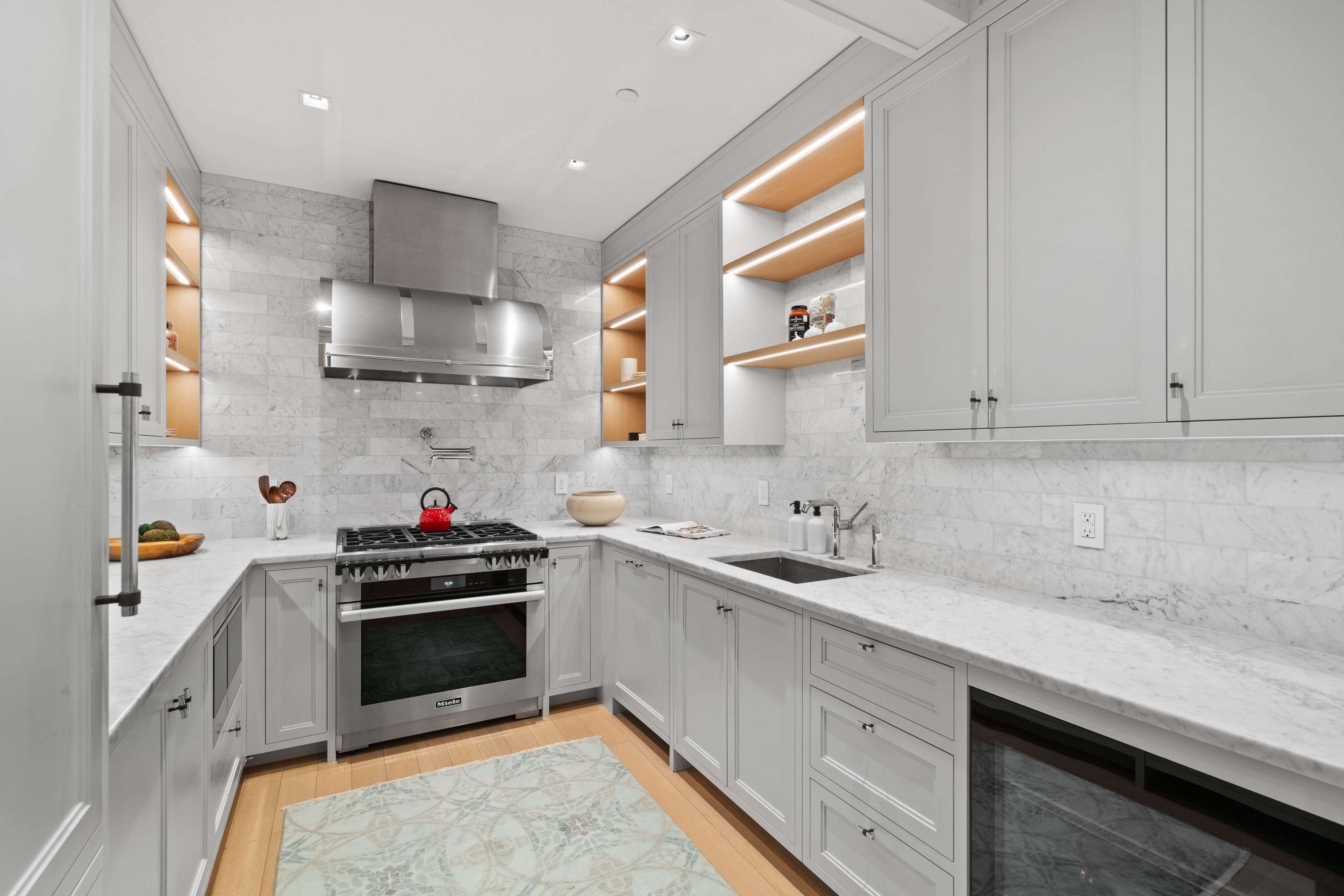 164 W 74th Street PHB