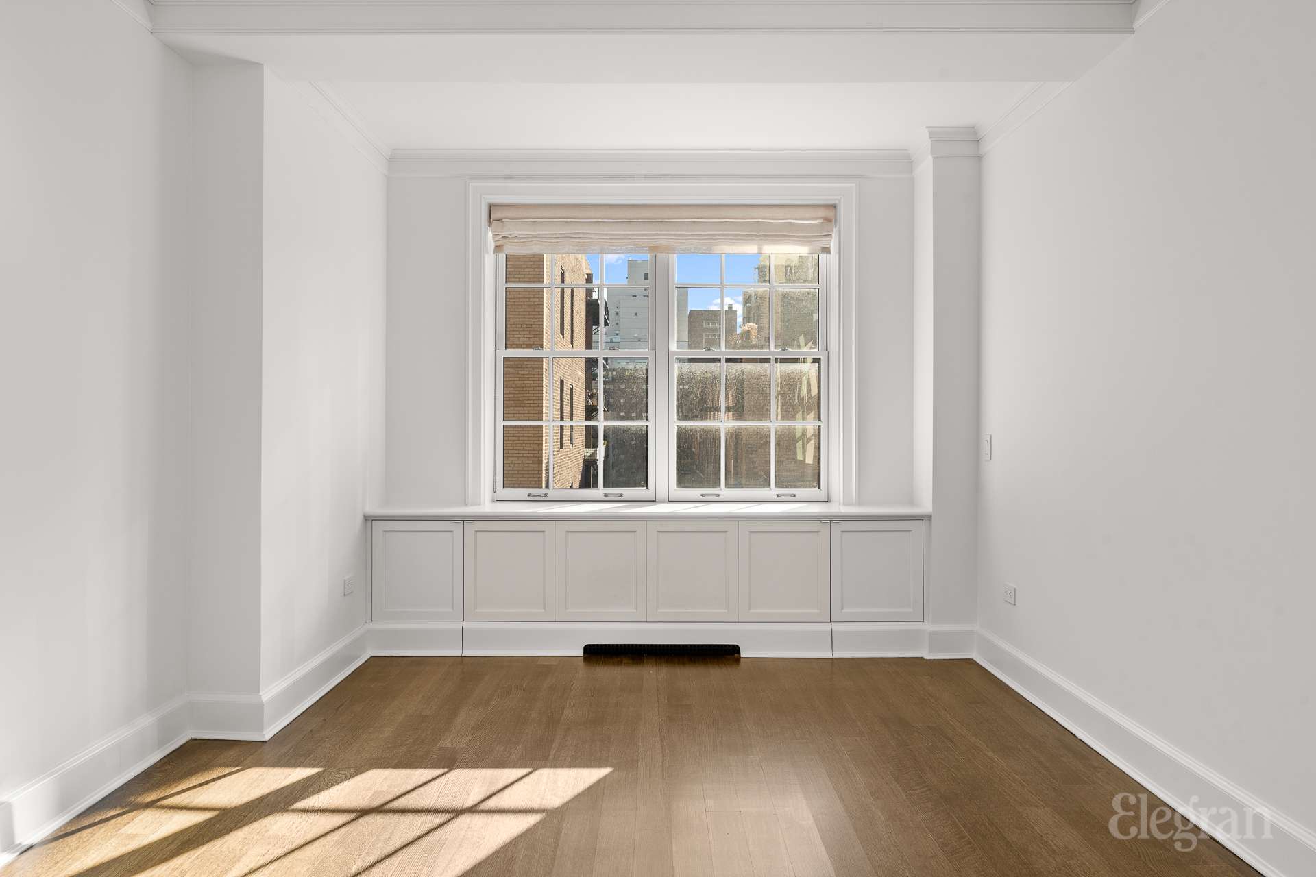 28 E 10th Street 10B