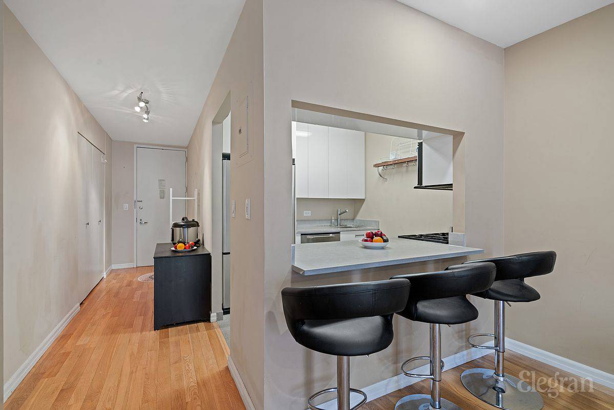 99 John Street 2210