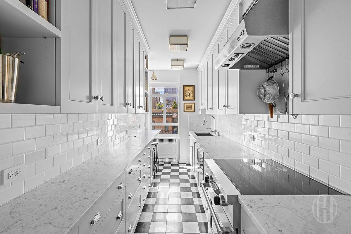 19 E 88th Street PHD