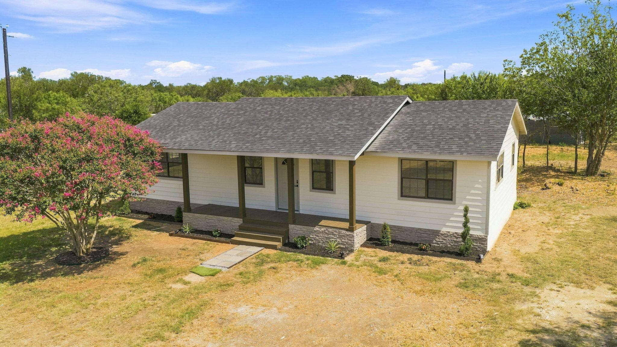 747 Chamberlin RD