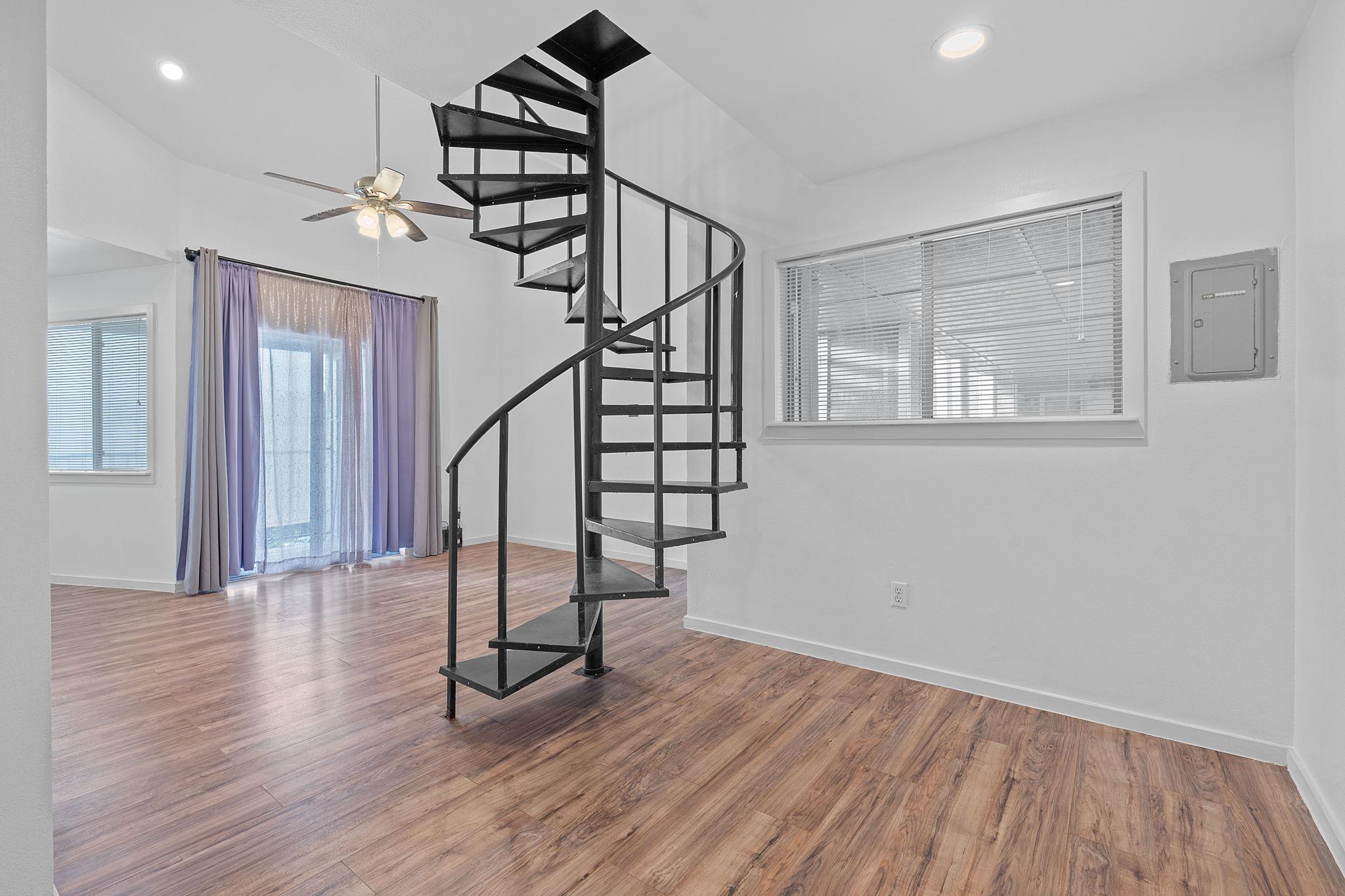 1840 Burton DR # 208