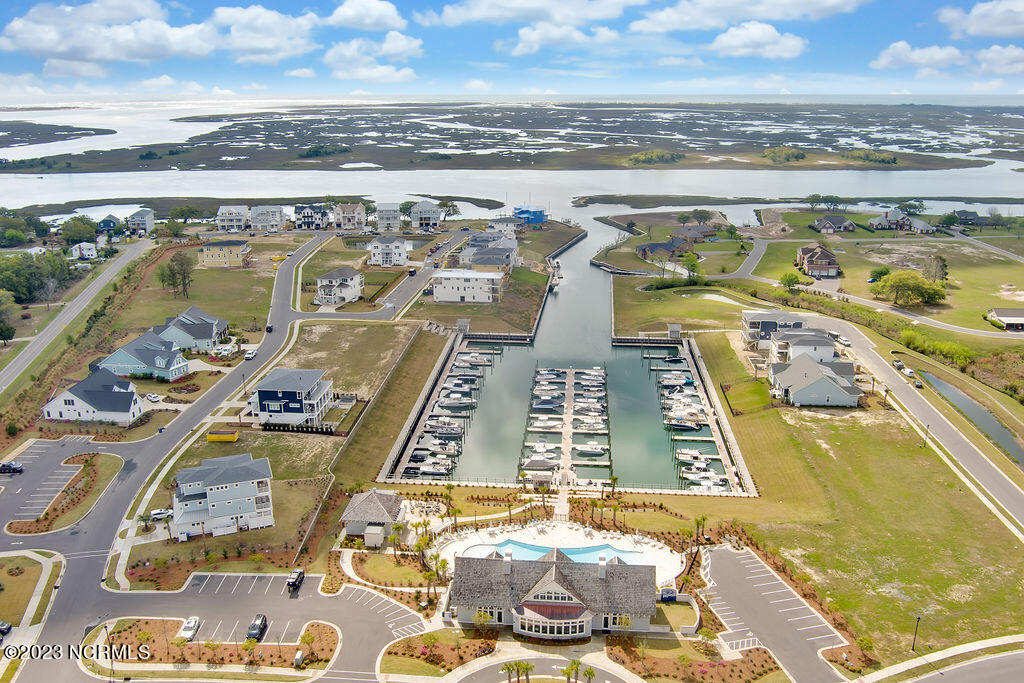 200 213 E Keel East Drive