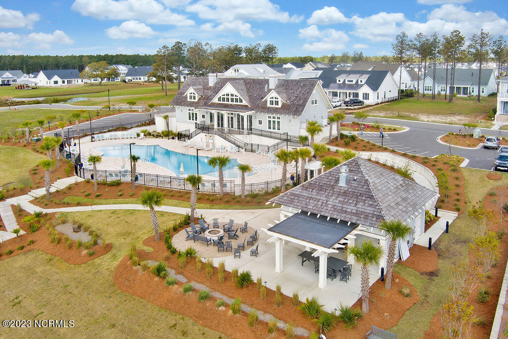 200 213 E Keel East Drive