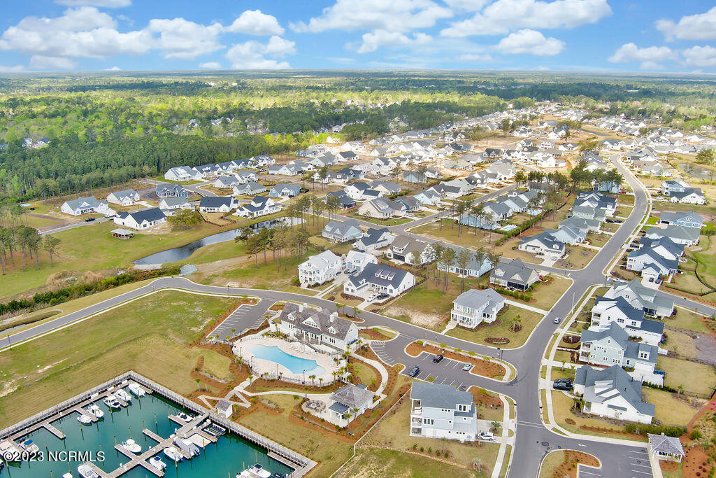 200 213 E Keel East Drive