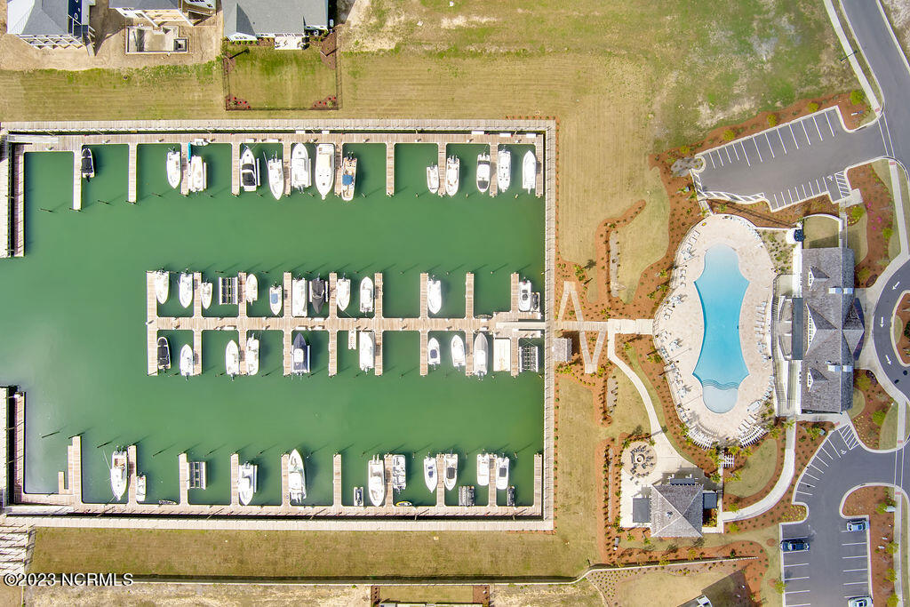 200 213 E Keel East Drive