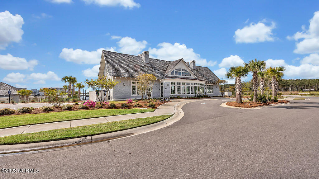 200 213 E Keel East Drive