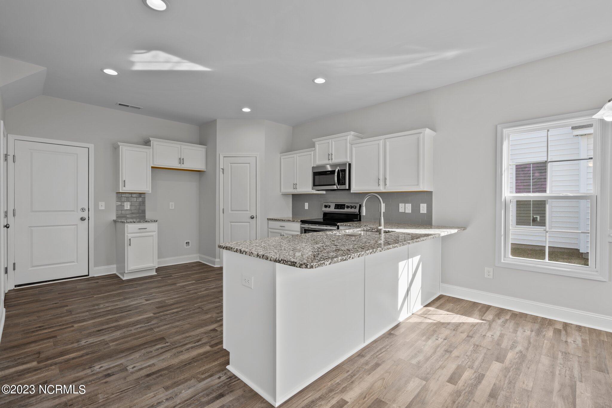 117 S Wild Indigo Place