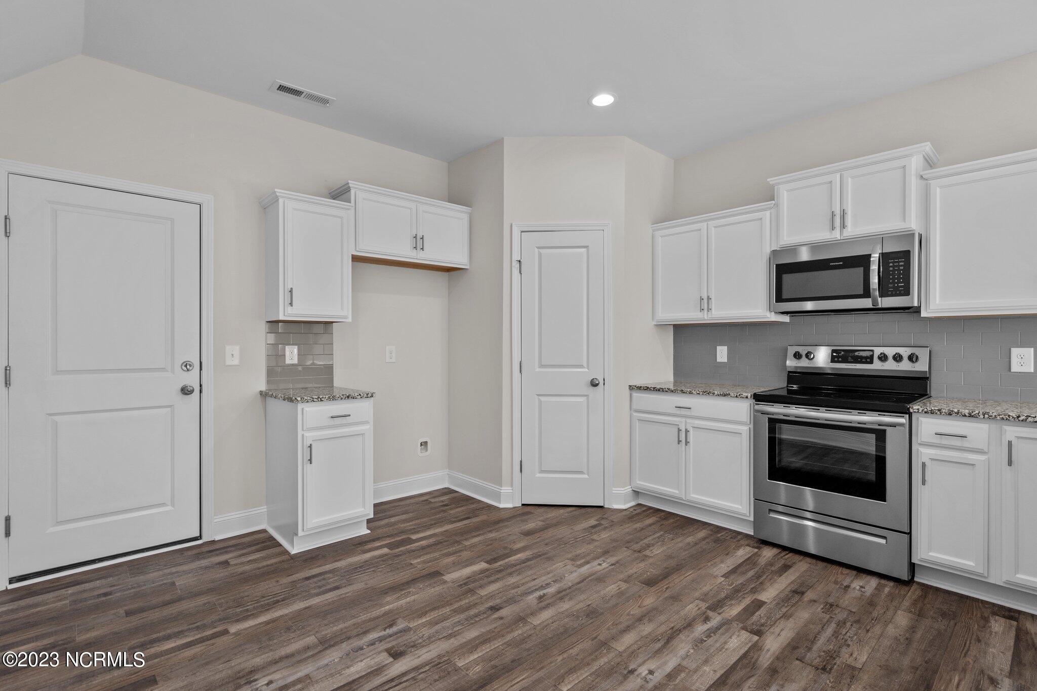 117 S Wild Indigo Place