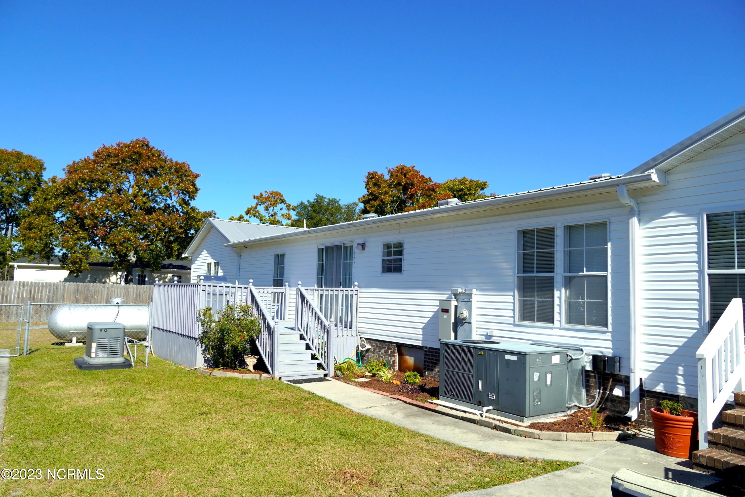 2759 Clearwater Court SW