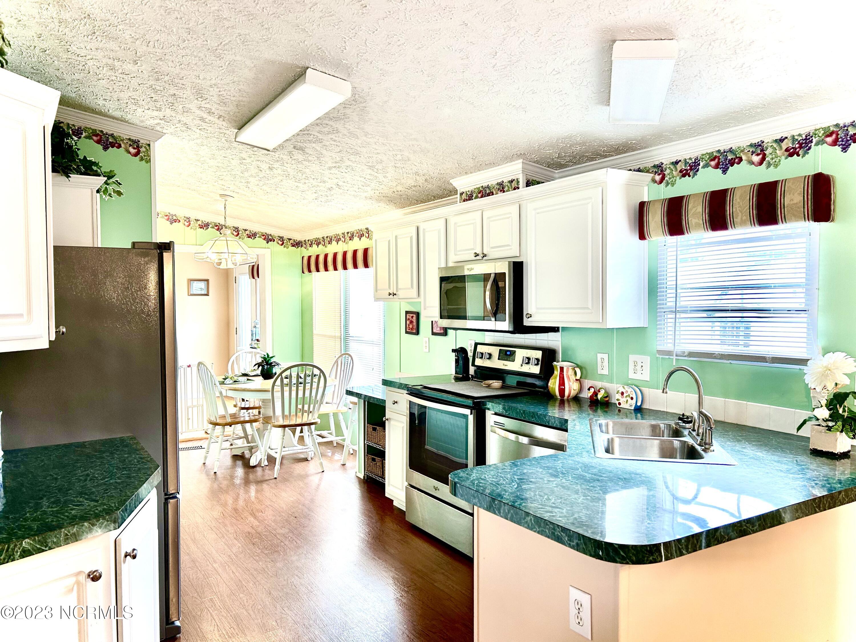 2759 Clearwater Court SW