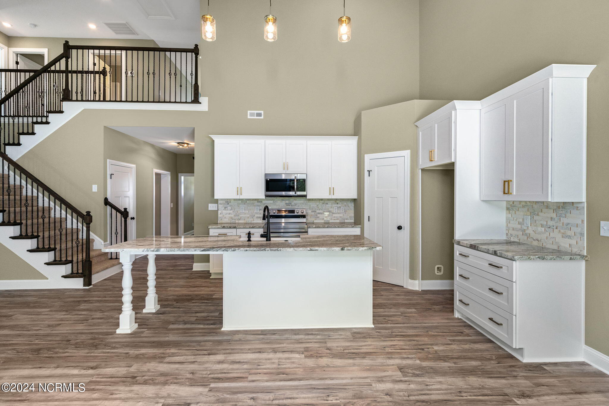 313 Lightning Bug Lane