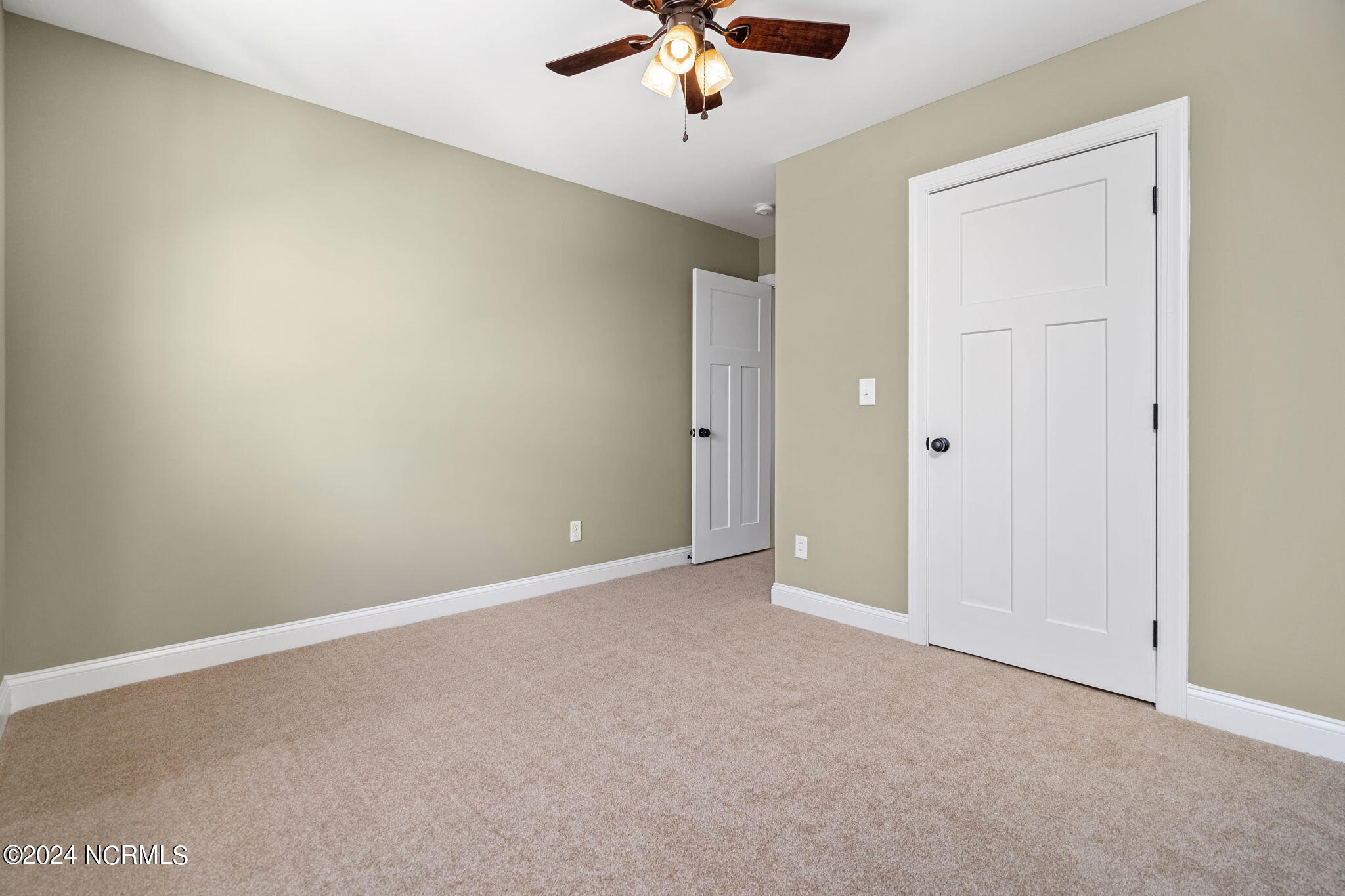 313 Lightning Bug Lane