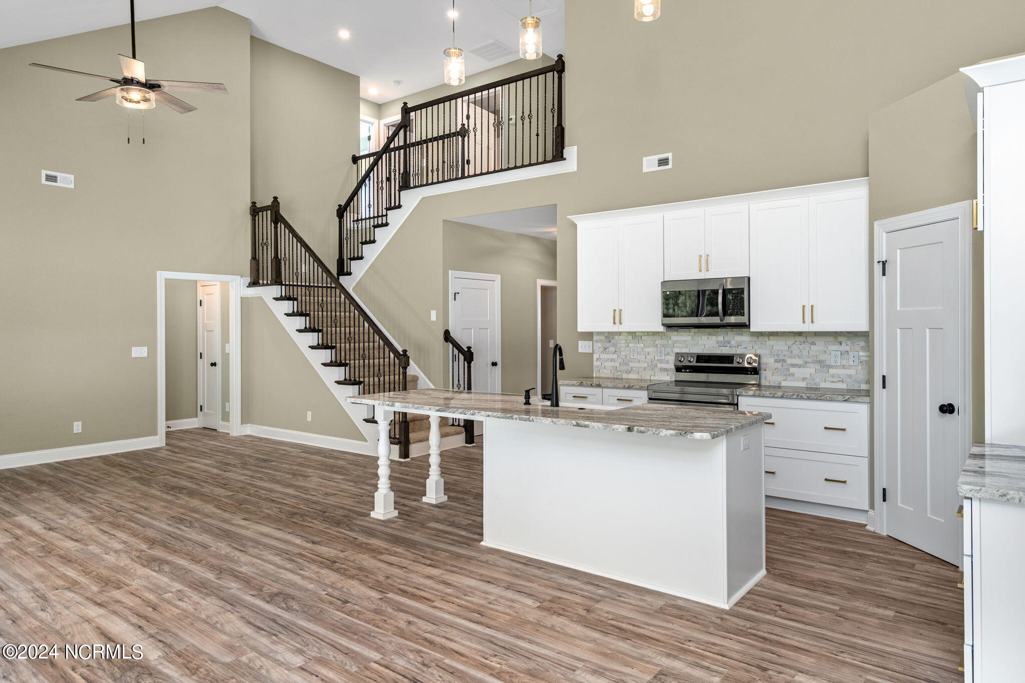 313 Lightning Bug Lane