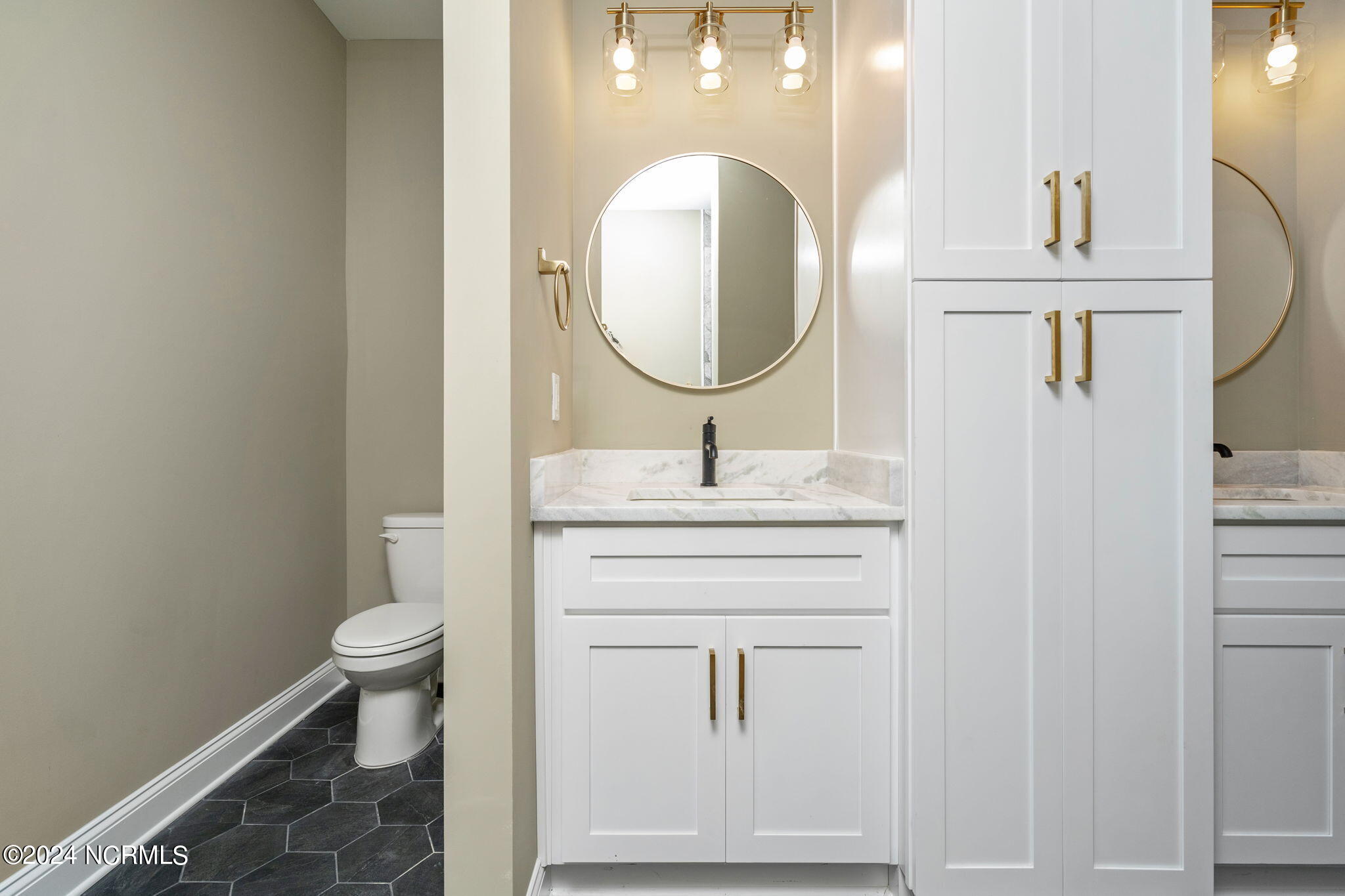 313 Lightning Bug Lane