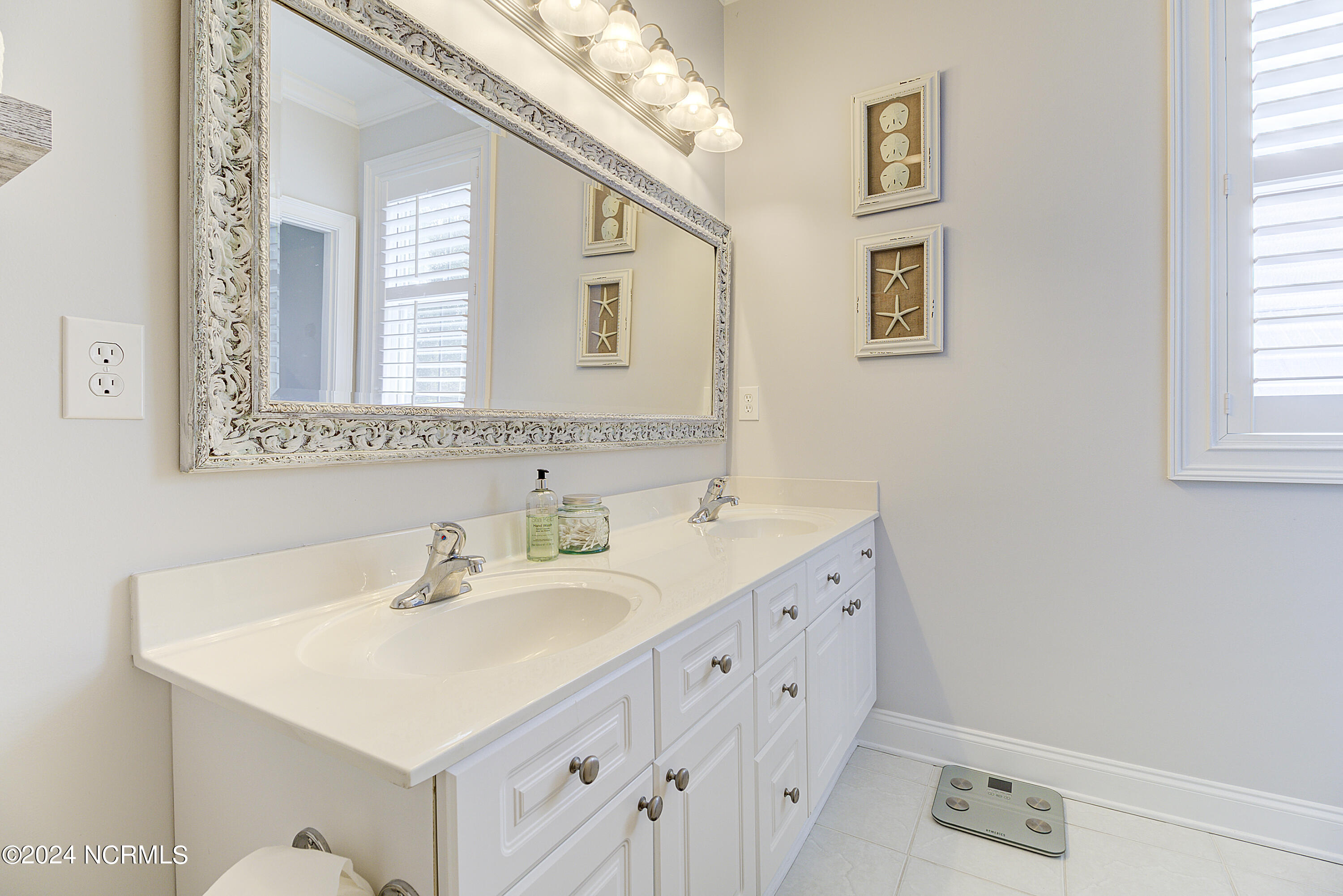 274 Silver Sloop Way