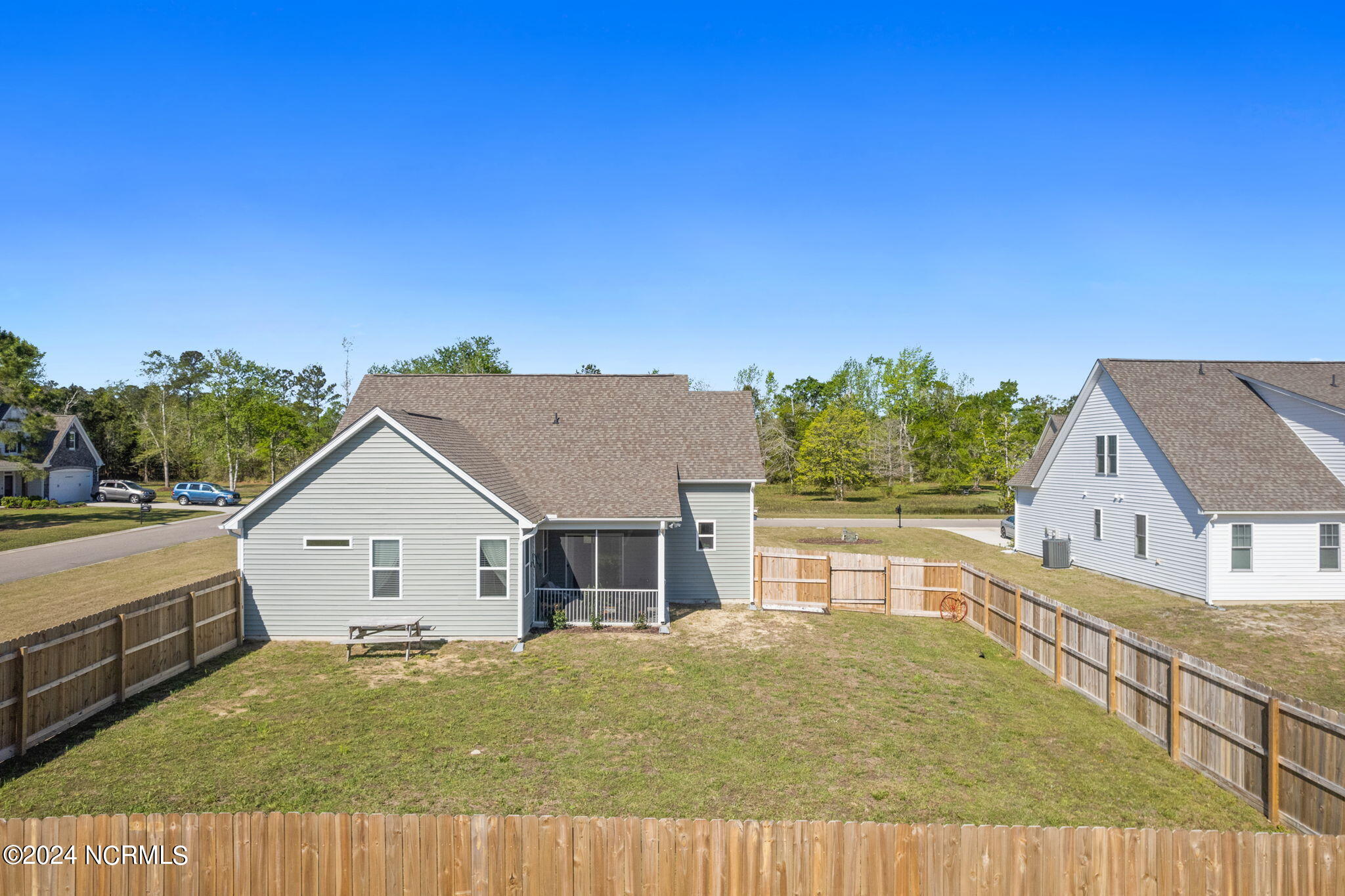 698 Squirrel Run Drive SW