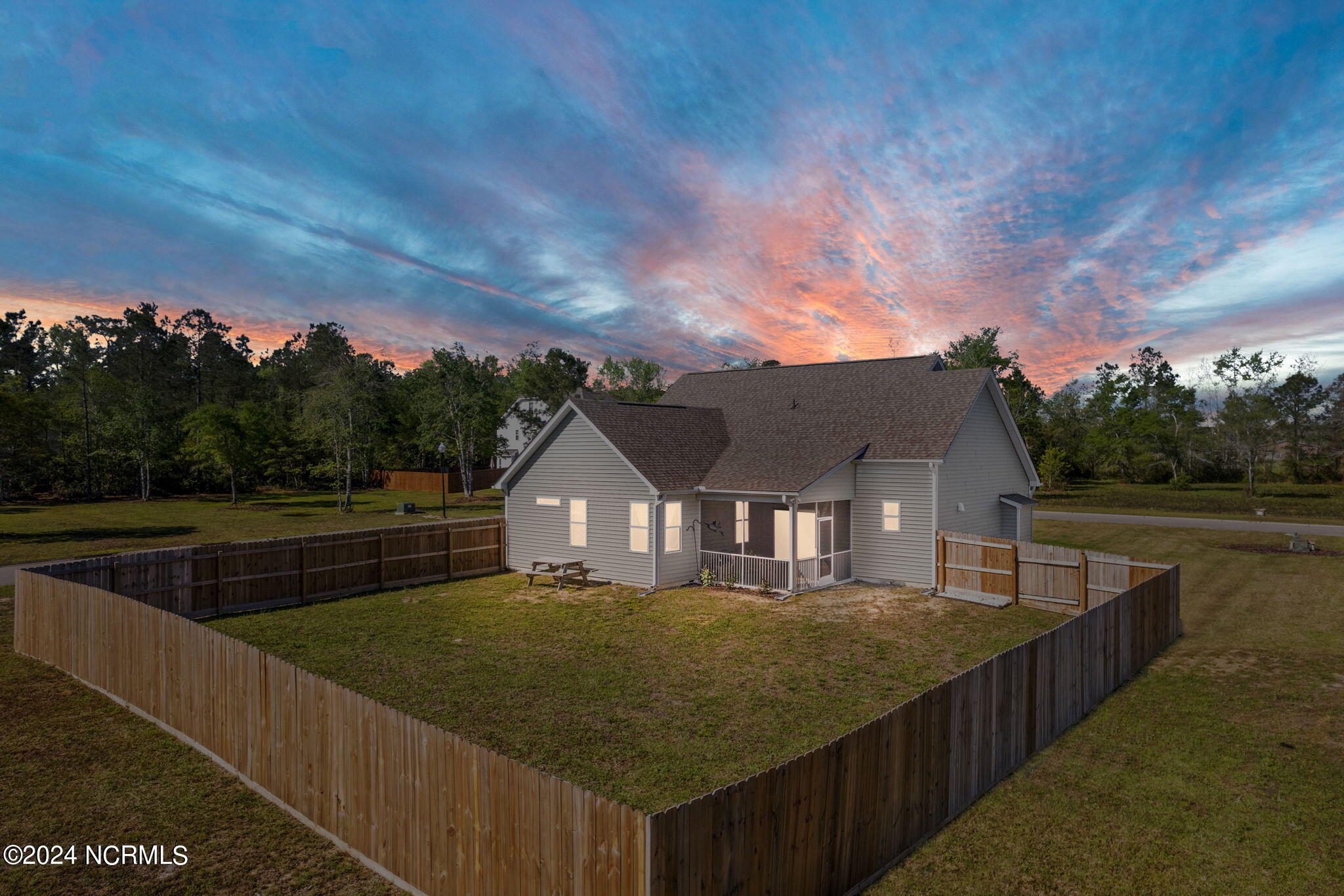 698 Squirrel Run Drive SW