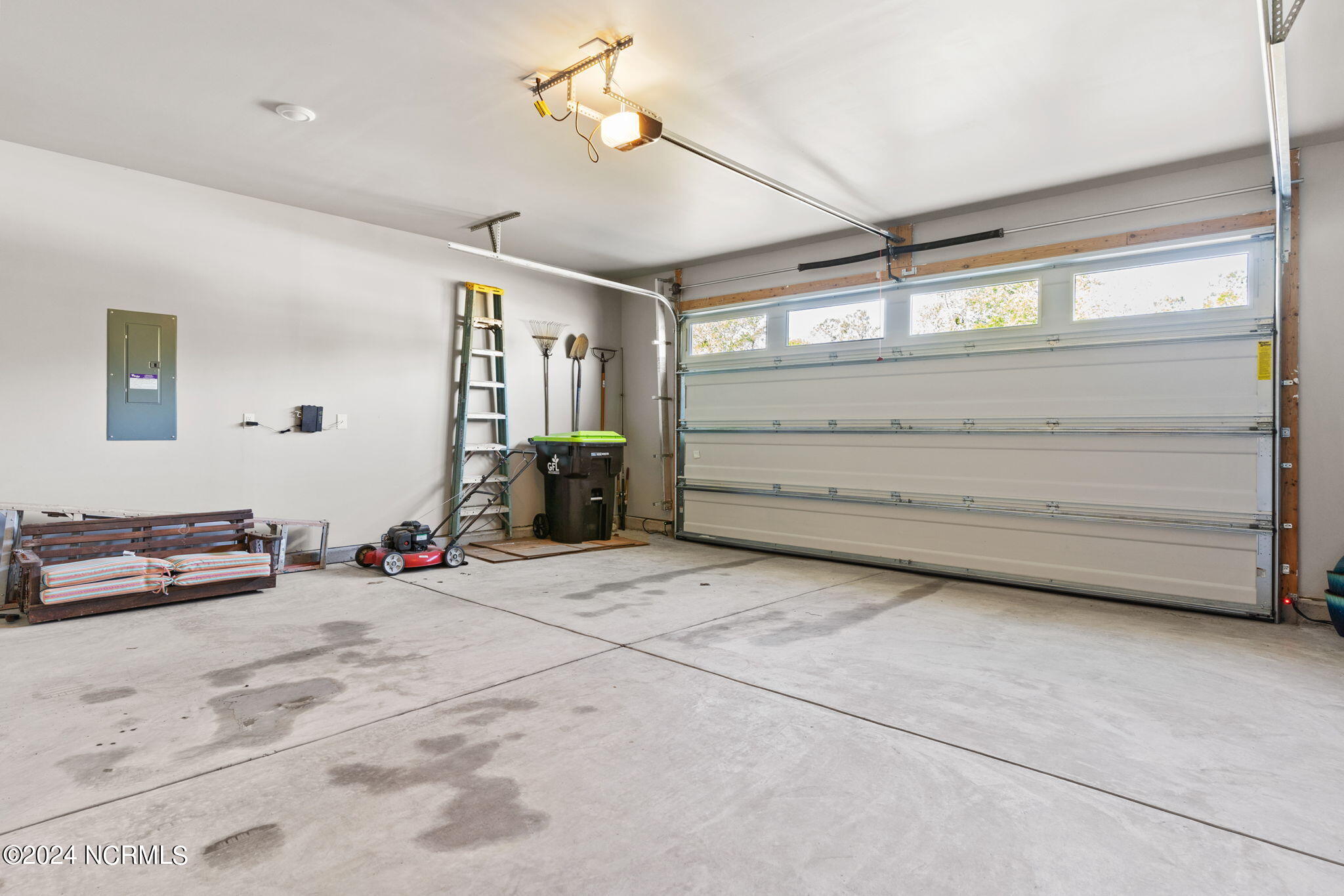 698 Squirrel Run Drive SW