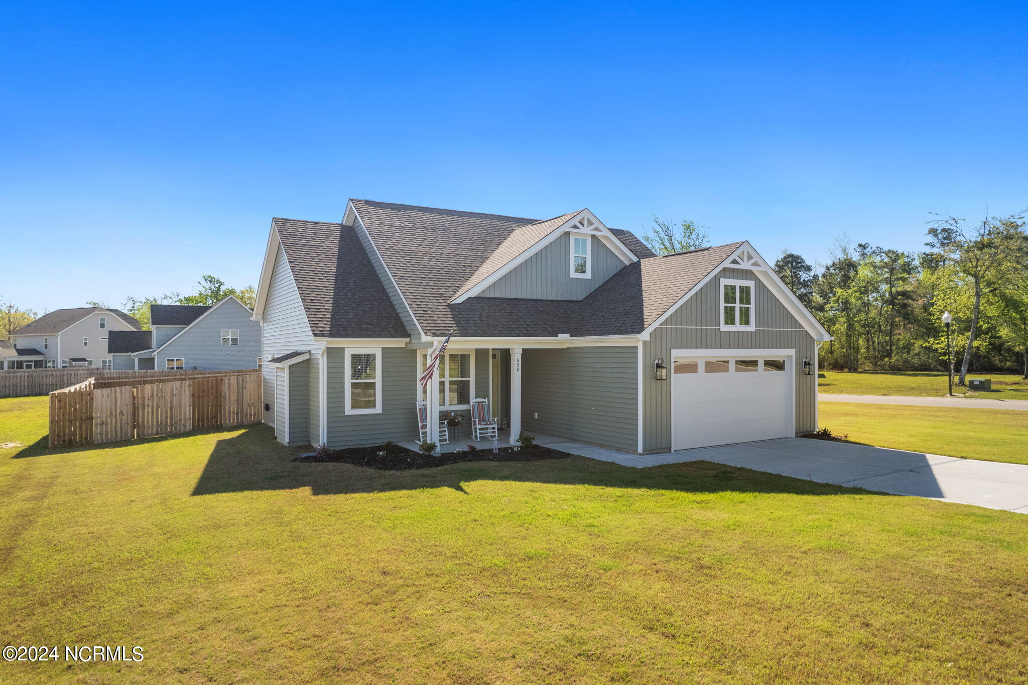 698 Squirrel Run Drive SW