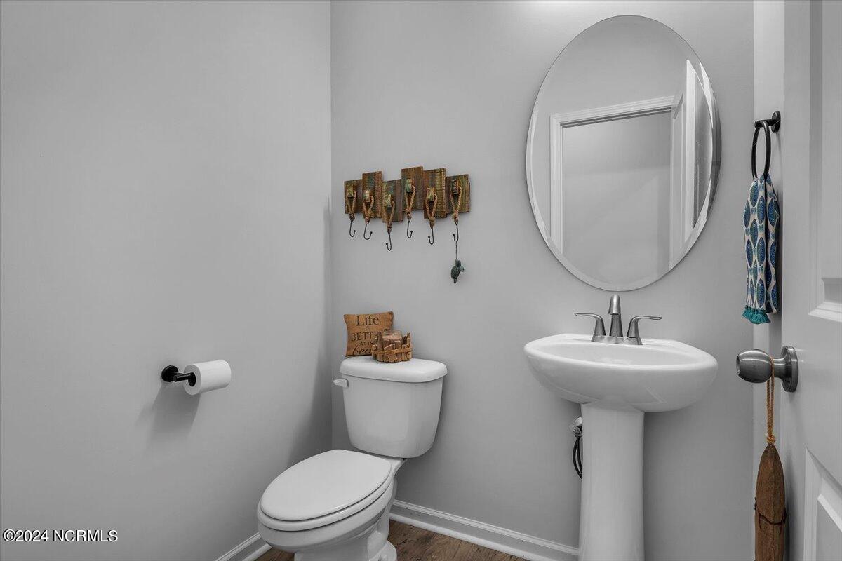 617 Sanctuary Point SW